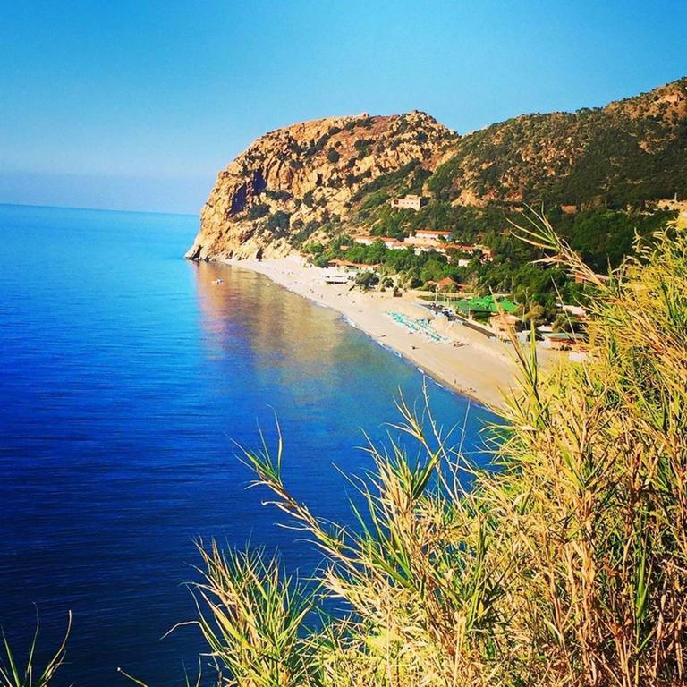 Camping B&B Gioiosa Gioiosa Marea Buitenkant foto
