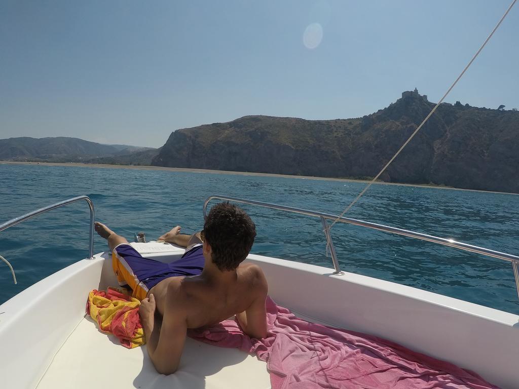 Camping B&B Gioiosa Gioiosa Marea Buitenkant foto