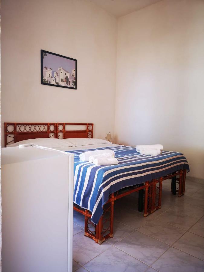 Camping B&B Gioiosa Gioiosa Marea Buitenkant foto