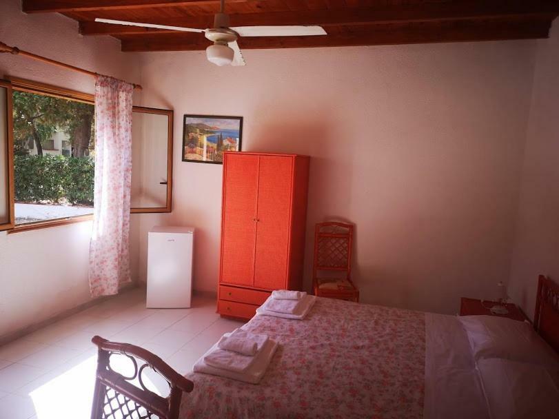 Camping B&B Gioiosa Gioiosa Marea Buitenkant foto